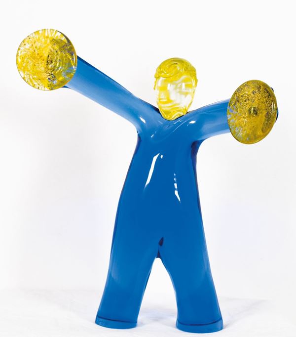 ELIO RAFFAELI : Musicista  - scultura in vetro soffiato nei toni del blu e oro - Auction ASTA DI NATALE - II SESSIONE - II - Fidesarte - Casa d'aste