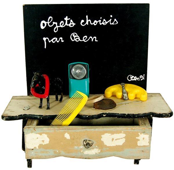BEN VAUTIER : Objects choisis par Ben  (1991)  - acrilici su cassetto in legno con oggetti - Asta 76° ASTA DI ARTE MODERNA E CONTEMPORANEA - I - Fidesarte - Casa d'aste