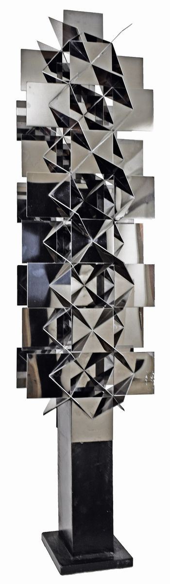 FRANCISCO  SOBRINO : Struttura  ((fine anni '60))  - scultura in acciaio inossidabile es. 5/9 - Auction 76°MODERN AND CONTEMPORARY ART AUCTION - I - Fidesarte - Casa d'aste