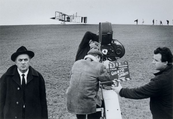 Fellini sul set del film "Giulietta degli spiriti"