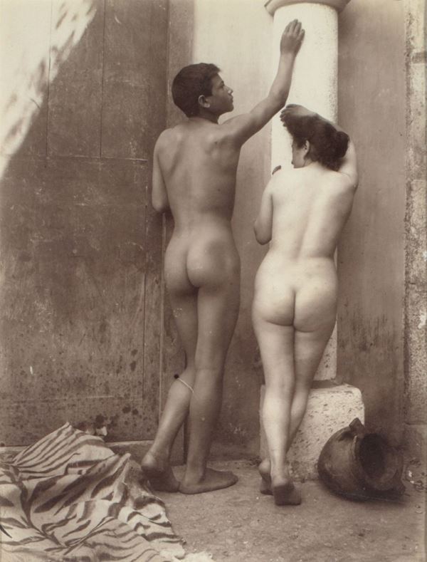 WILHELM VON GLOEDEN - Sernza titolo (Uomo e donna di spalle)