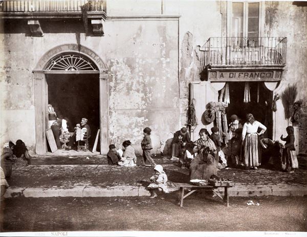 GIORGIO SOMMER : Scena di genere, Napoli  (1880 ca.)  - stampa all'albumina - Auction Photographs, works on papers, art by women - I - Fidesarte - Casa d'aste