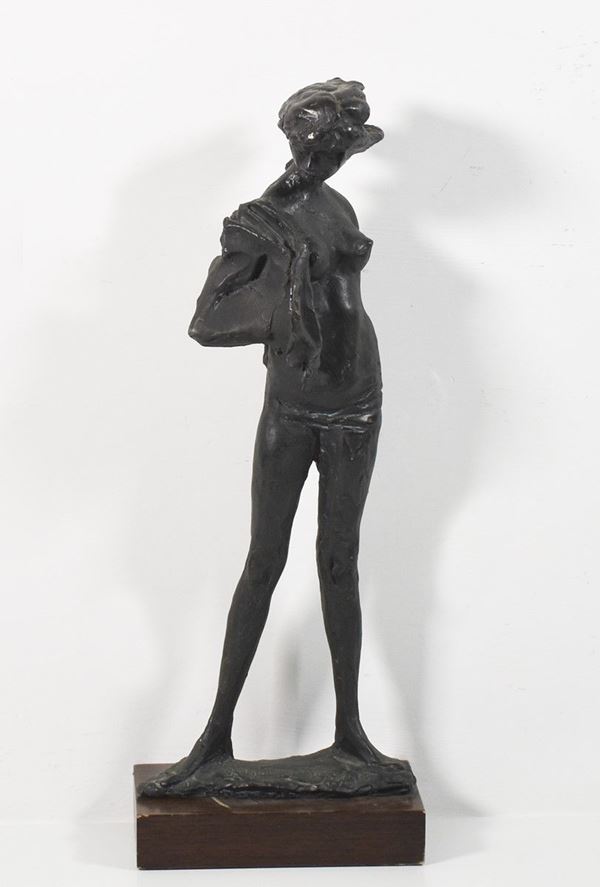 AUGUSTO MURER : Ragazza con drappo  (1981)  - scultura in bronzo es 18/50 - Asta Arte Moderna e Contemporanea - Grafica d'autore e vetri di Murano - Fidesarte - Casa d'aste