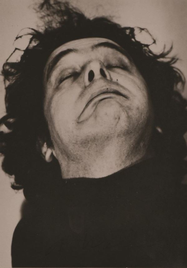 ARNULF RAINER : Farce face  (1972)  - stampa alla gelatina ai sali d'argento - Asta ASTA DI FOTOGRAFIA e OPERE D'ARTE SU CARTA - I - Fidesarte - Casa d'aste