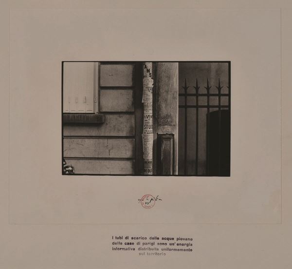 UGO LA PIETRA : I tubi di scarico delle acque piovane   (1973)  - fotomontaggio - Asta ASTA DI FOTOGRAFIA e OPERE D'ARTE SU CARTA - I - Fidesarte - Casa d'aste