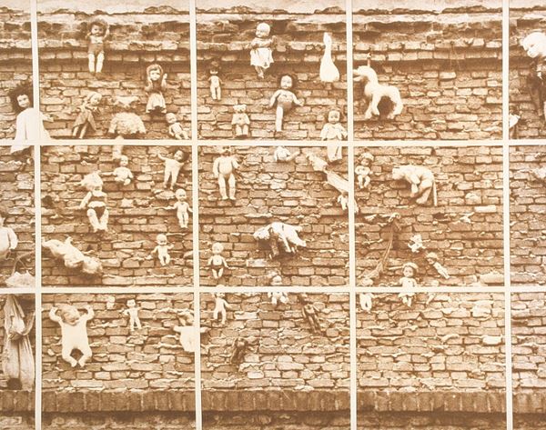 ALDO  TAGLIAFERRO - Progetto per analisi del feticismo da una immagine ritrovata particolare. Variante seppia n. 1