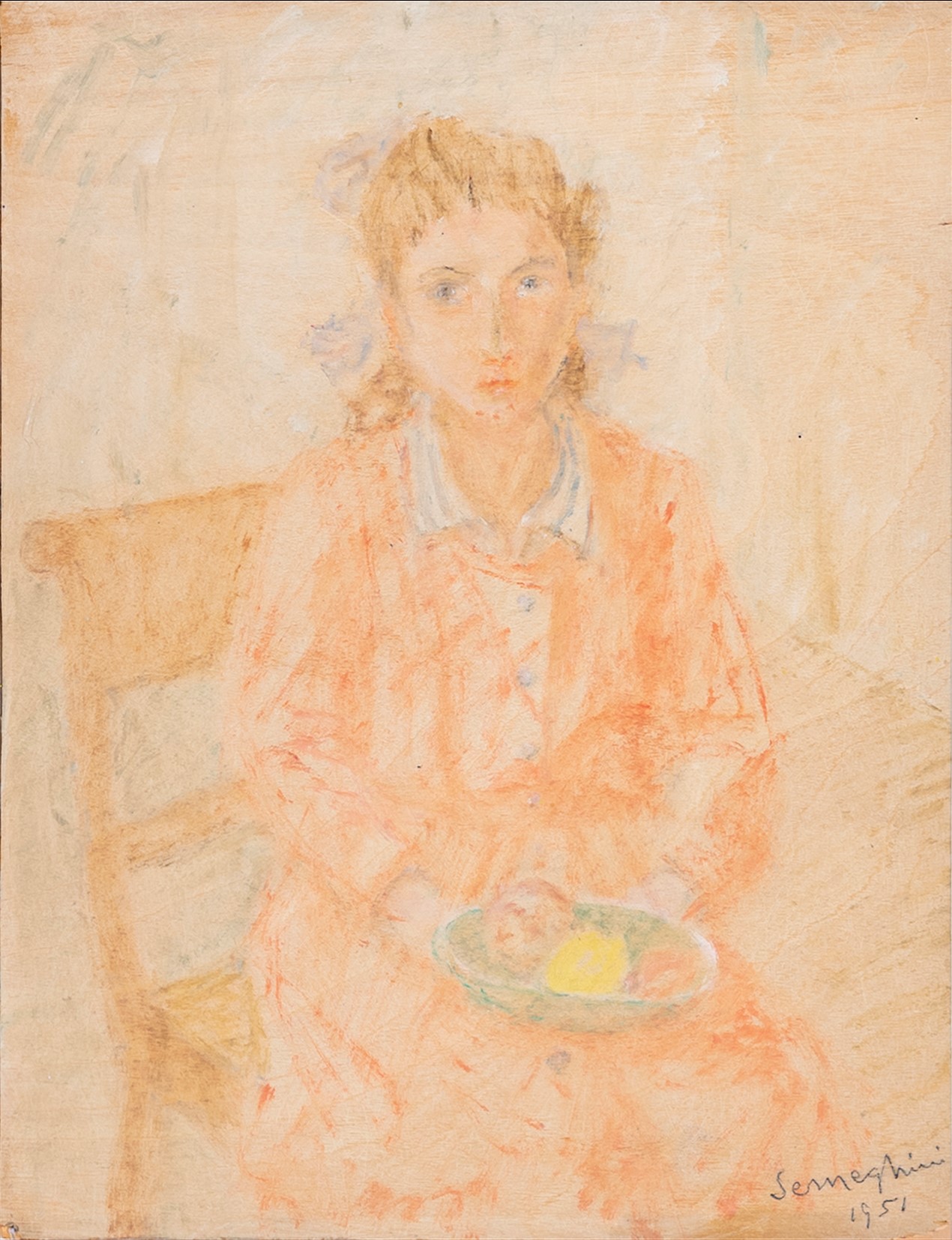 Bambina con piatto di frutti