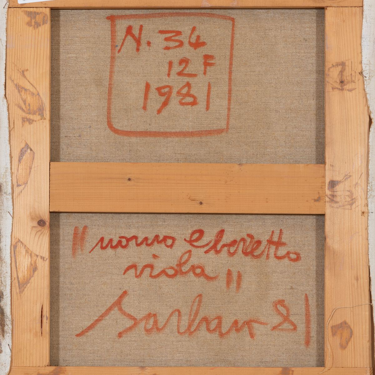 Uomo e berretto viola