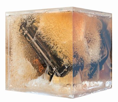 Cube (machine a Ecrire Dans Plexiglass)
