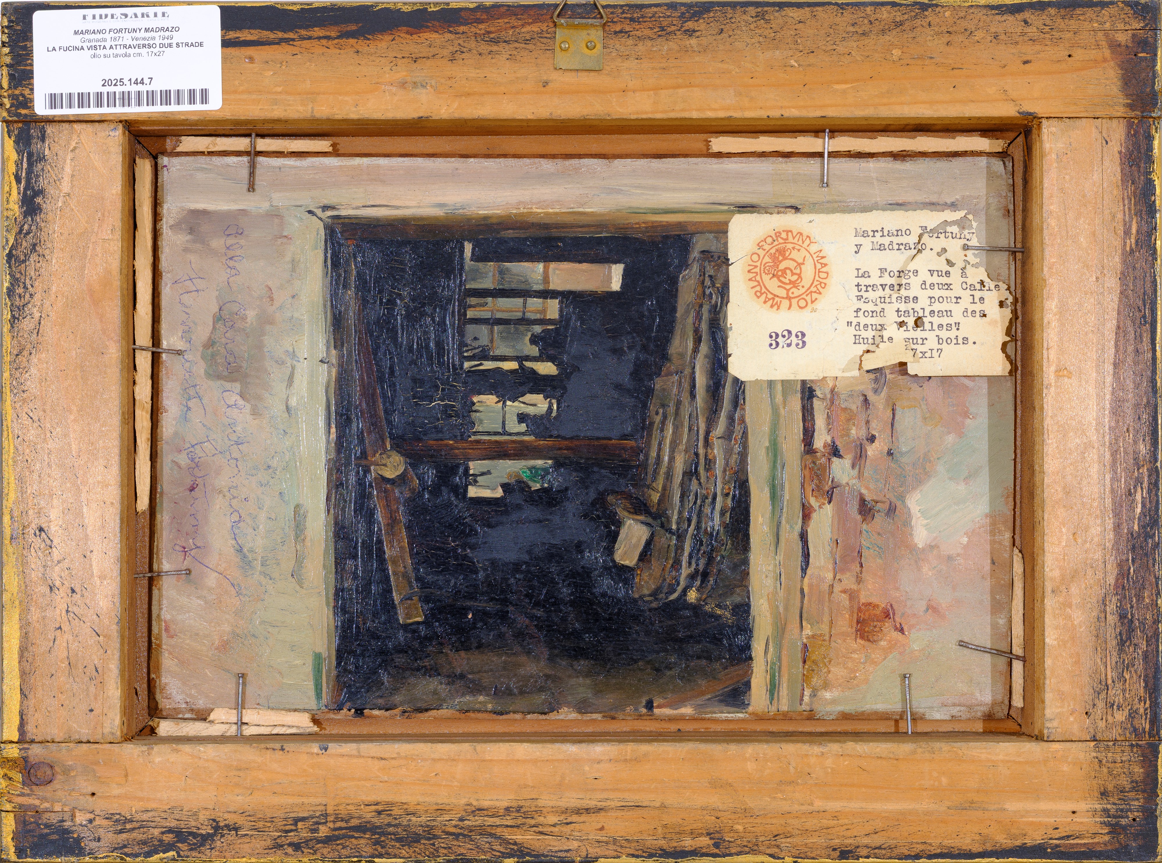 La fucina vista attraverso due strade