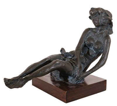 Figura distesa, scultura in bronzo a cera persa (es. 19/50), 1981