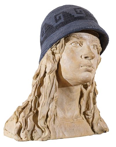 Testa di Ilaria con cappello, scultura in bronzo policromo (2005)